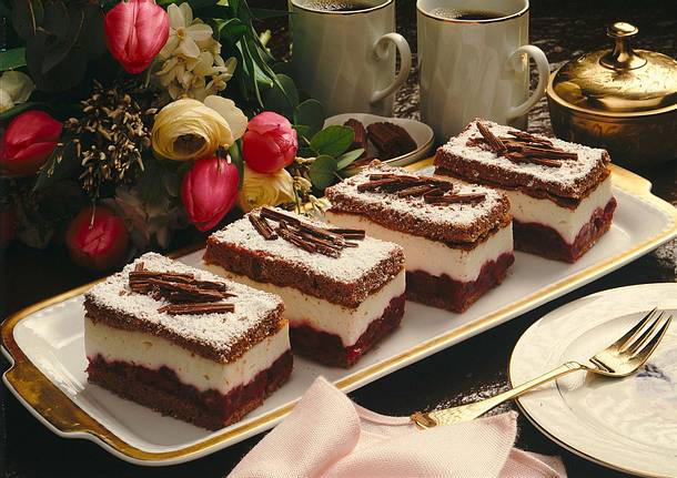 Kirsch-Schnitten Rezept Kirsch-Schnitten Rezept