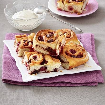 Kirsch-Schokokuchen mit Minze Rezept Kirsch-Schokokuchen mit Minze Rezept