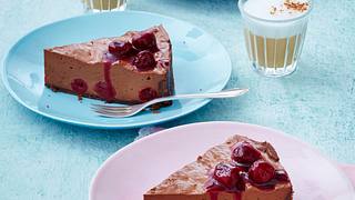 Kirsch-Schokomousse-Torte Rezept - Foto: House of Food / Bauer Food Experts KG