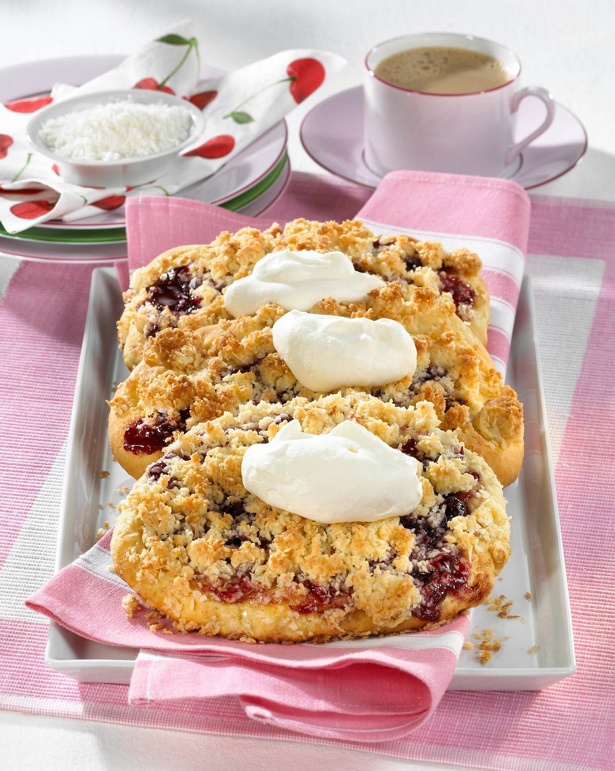 Kirsch-Streusel-Taler aus Quark-Öl-Teig Rezept