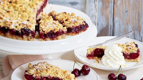 Kirsch-Streusel-Tarte Rezept - Foto: House of Food / Bauer Food Experts KG