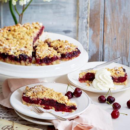 Kirsch-Streusel-Tarte Rezept Kirsch-Streusel-Tarte Rezept