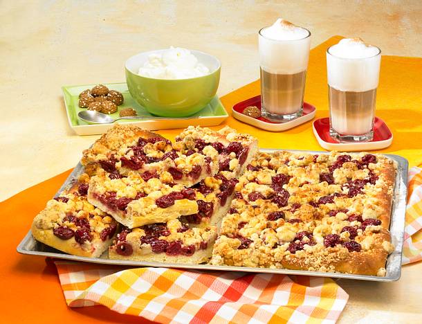 Kirsch-Streusel vom Blech Rezept Kirsch-Streusel vom Blech Rezept