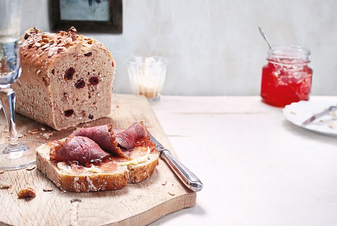 Kirsch-Walnuss-Brot Rezept | LECKER Kirsch-Walnuss-Brot Rezept | LECKER