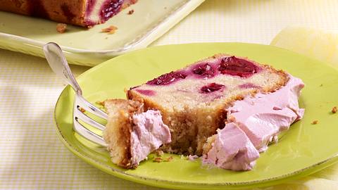 Kirsch-Zitronen-Kastenkuchen mit Frischkäsetopping Rezept - Foto: House of Food / Bauer Food Experts KG