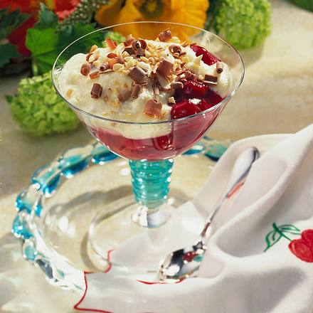 Kirschkompott mit Grießpudding Rezept Kirschkompott mit Grießpudding Rezept