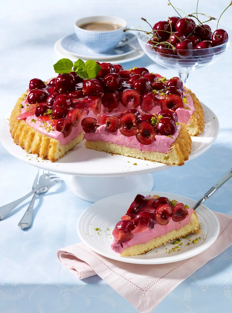 Kirschkuchen mit Schmandcreme Rezept