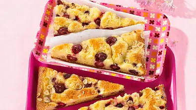 Kirschrahmkuchen Rezept - Foto: LECKER @ Bauer Media Group