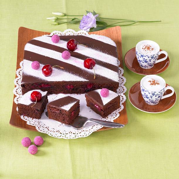 Kirschsacher-Torte Rezept Kirschsacher-Torte Rezept