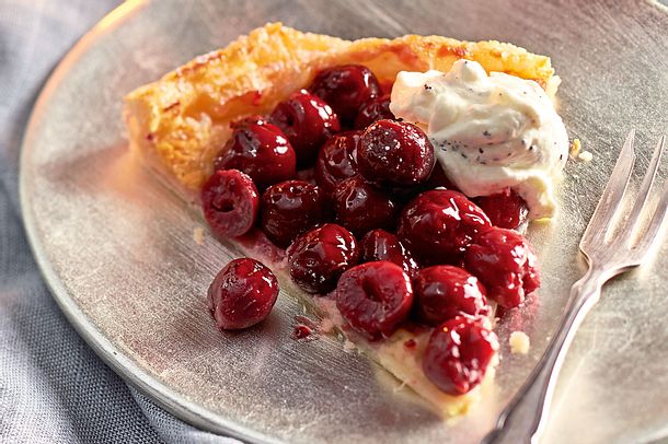 Kirschtarte mit Marzipan Rezept Kirschtarte mit Marzipan Rezept