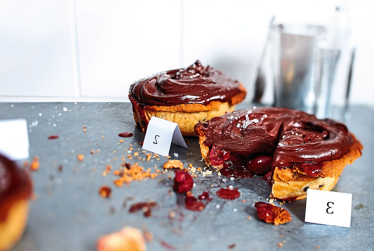 Kirschtartelettes mit Ganache und Keksboden Rezept