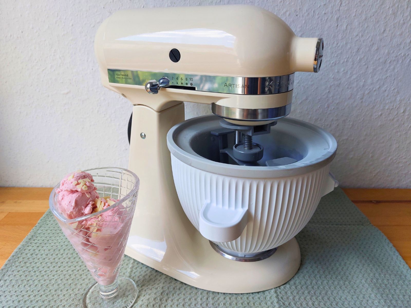 KitchenAid Eisbereiter: Eis aus der Küchenmaschine | LECKER