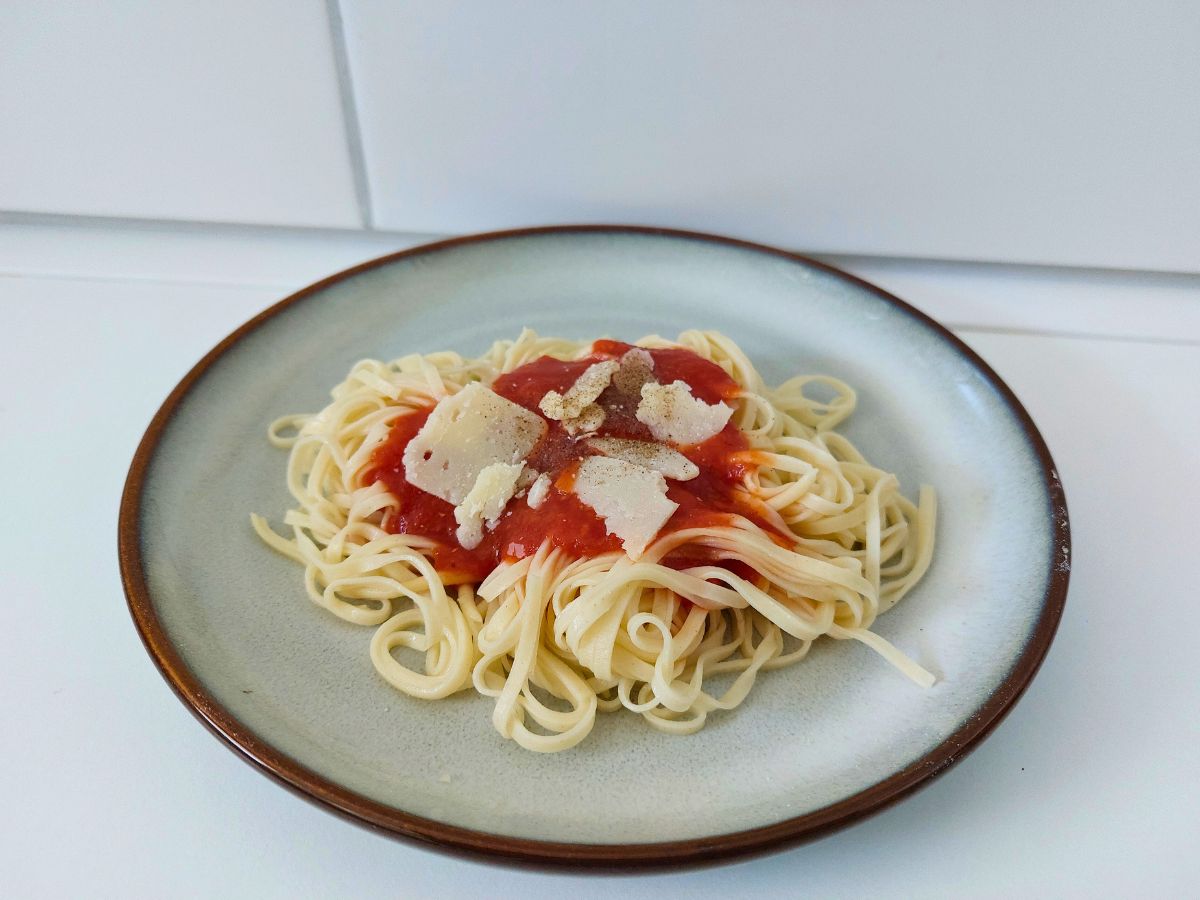 KitchenAid Nudelaufsatz Spaghetti mit Tomatensoße