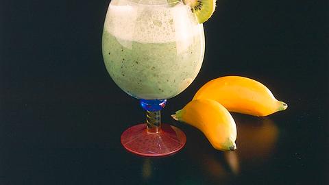 Kiwi-Bananen-Cocktail Rezept - Foto: Horn