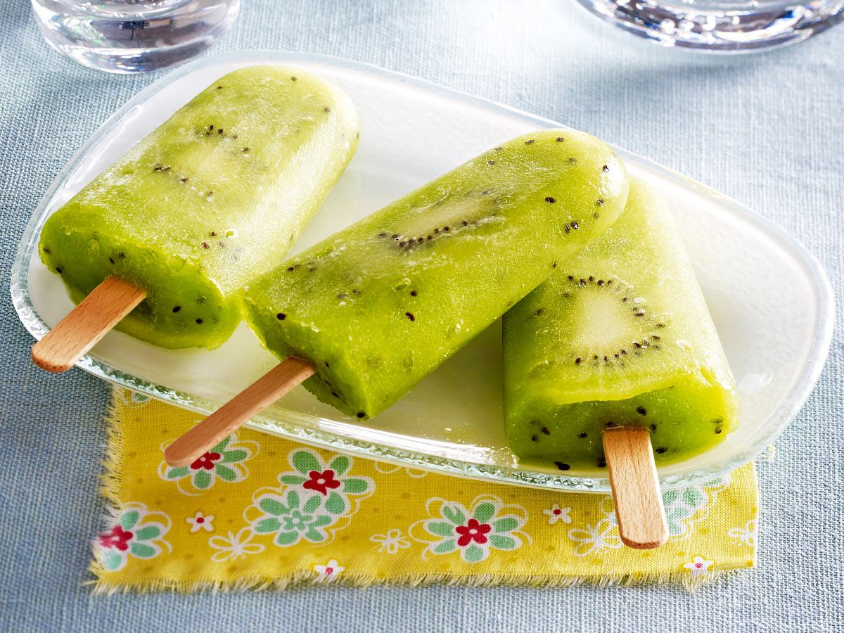 Kiwi-Eis am Stiel