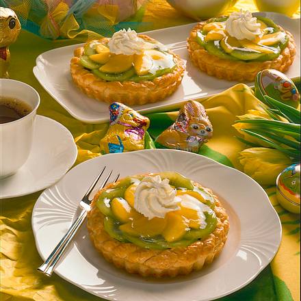 Kiwi-Mango-Törtchen Rezept Kiwi-Mango-Törtchen Rezept