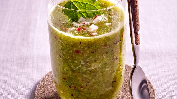 Kiwi-Radieschen-Zitronenmelisse-Smoothie Rezept - Foto: House of Food / Bauer Food Experts KG