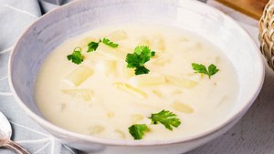 Spargelcremesuppe - Foto: ShowHeroes