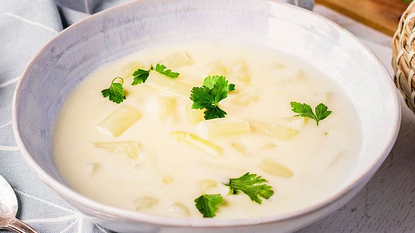 Spargelcremesuppe - Foto: ShowHeroes