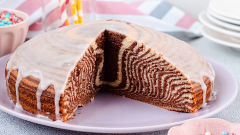 Klassischer Zebrakuchen Rezept - Foto: ShowHeroes