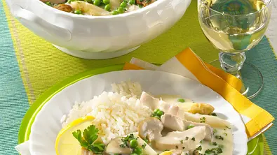Klassisches Hühnerfrikassée Rezept - Foto: LECKER @ Bauer Media Group