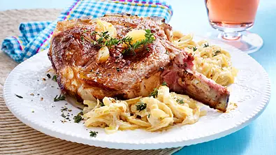 Klassisches Kalbskotelett Rezept - Foto: LECKER @ Bauer Media Group