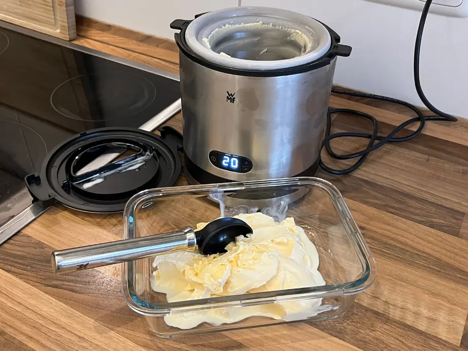 Test WMF Küchenminis Eismaschine 3-in-1 das Ergebnis meines Tests: Eis