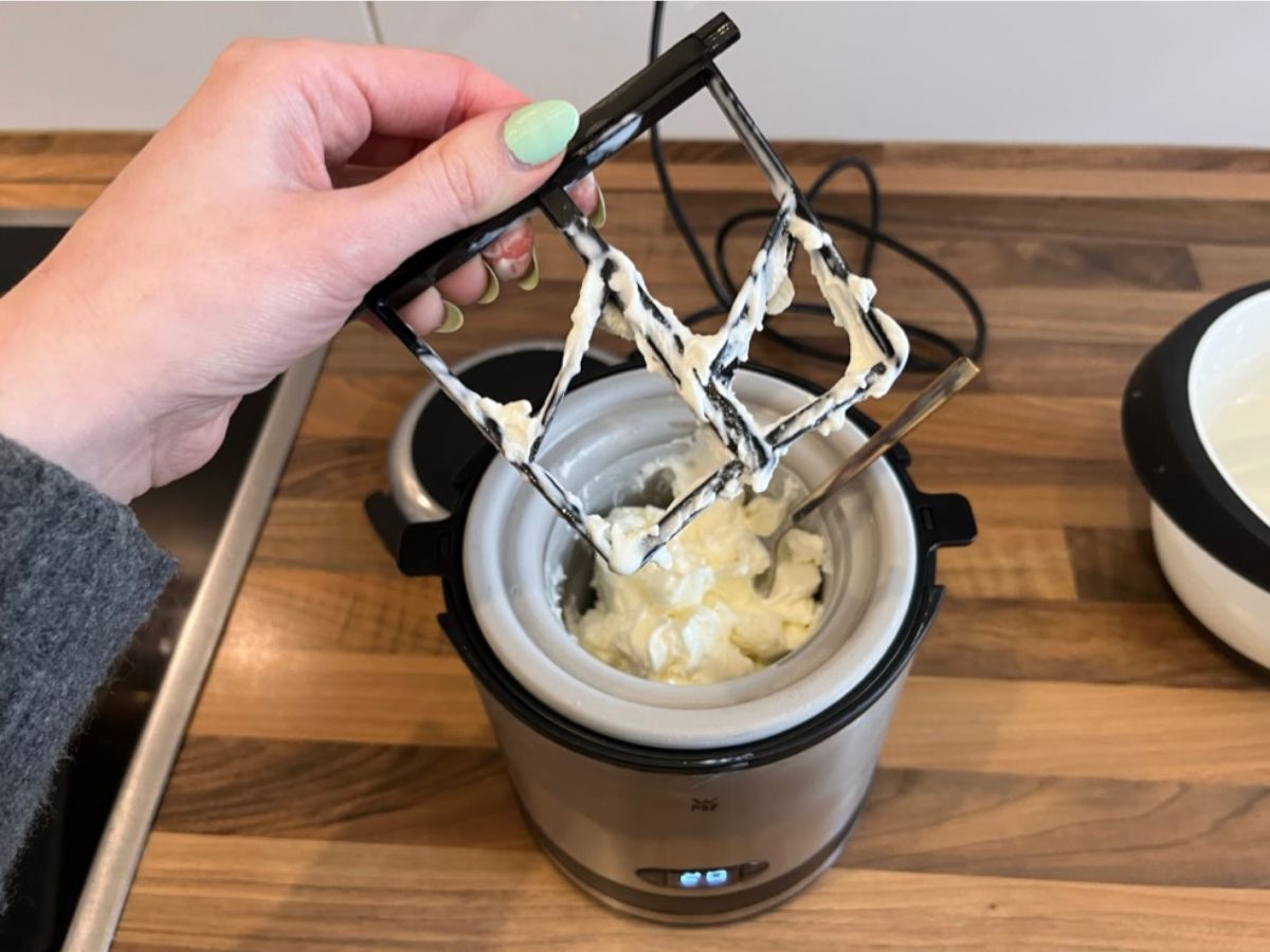 Test WMF Küchenminis Eismaschine 3-in-1 Rührer