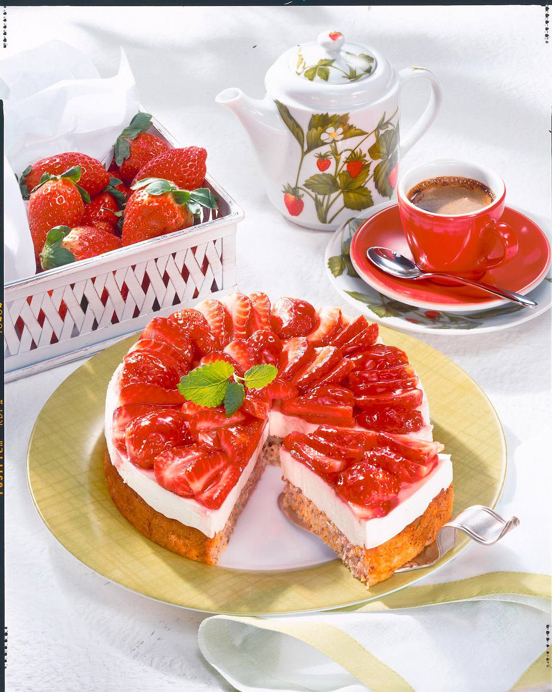 Kleine Erdbeer-Torte Rezept Kleine Erdbeer-Torte Rezept
