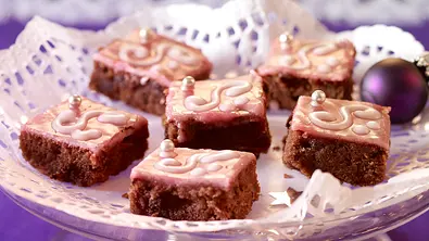 Kleine Glühweinschnitten Rezept - Foto: LECKER @ Bauer Media Group