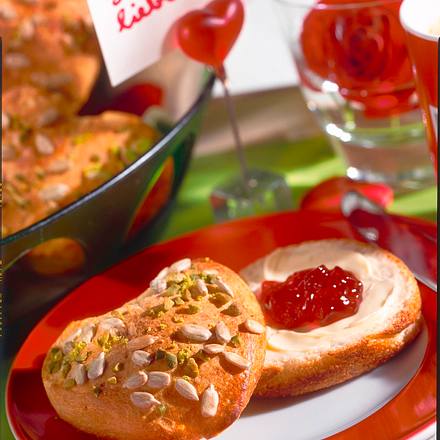 Kleine Herzbrötchen Rezept