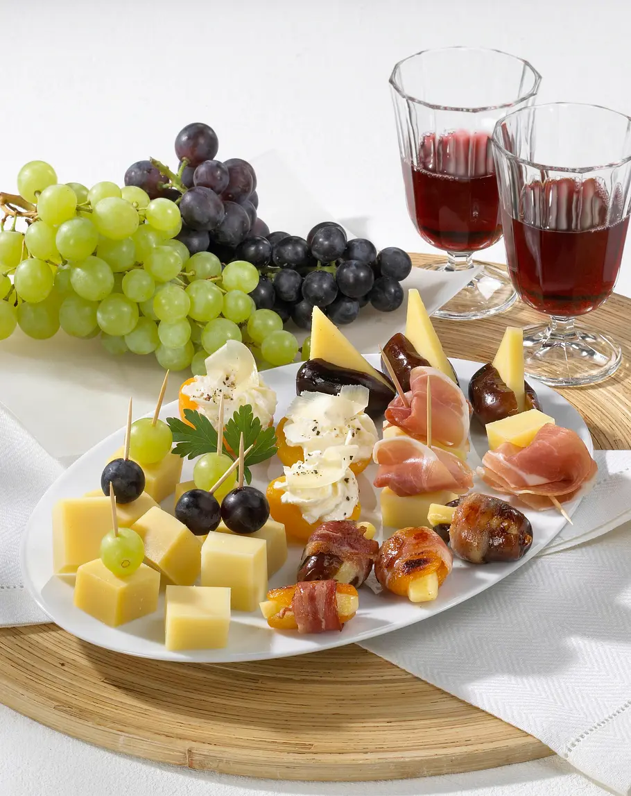 Kleine Käse-Platte Rezept Kleine Käse-Platte Rezept
