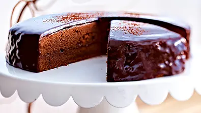 Kleine Sachertorte Rezept - Foto: LECKER @ Bauer Media Group