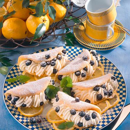 Kleine Zitronenomeletts Rezept Kleine Zitronenomeletts Rezept