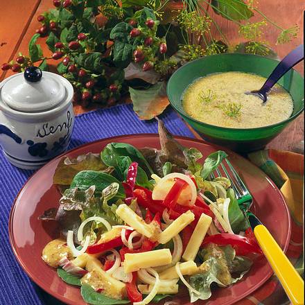 Kleiner Käsesalat Rezept Kleiner Käsesalat Rezept