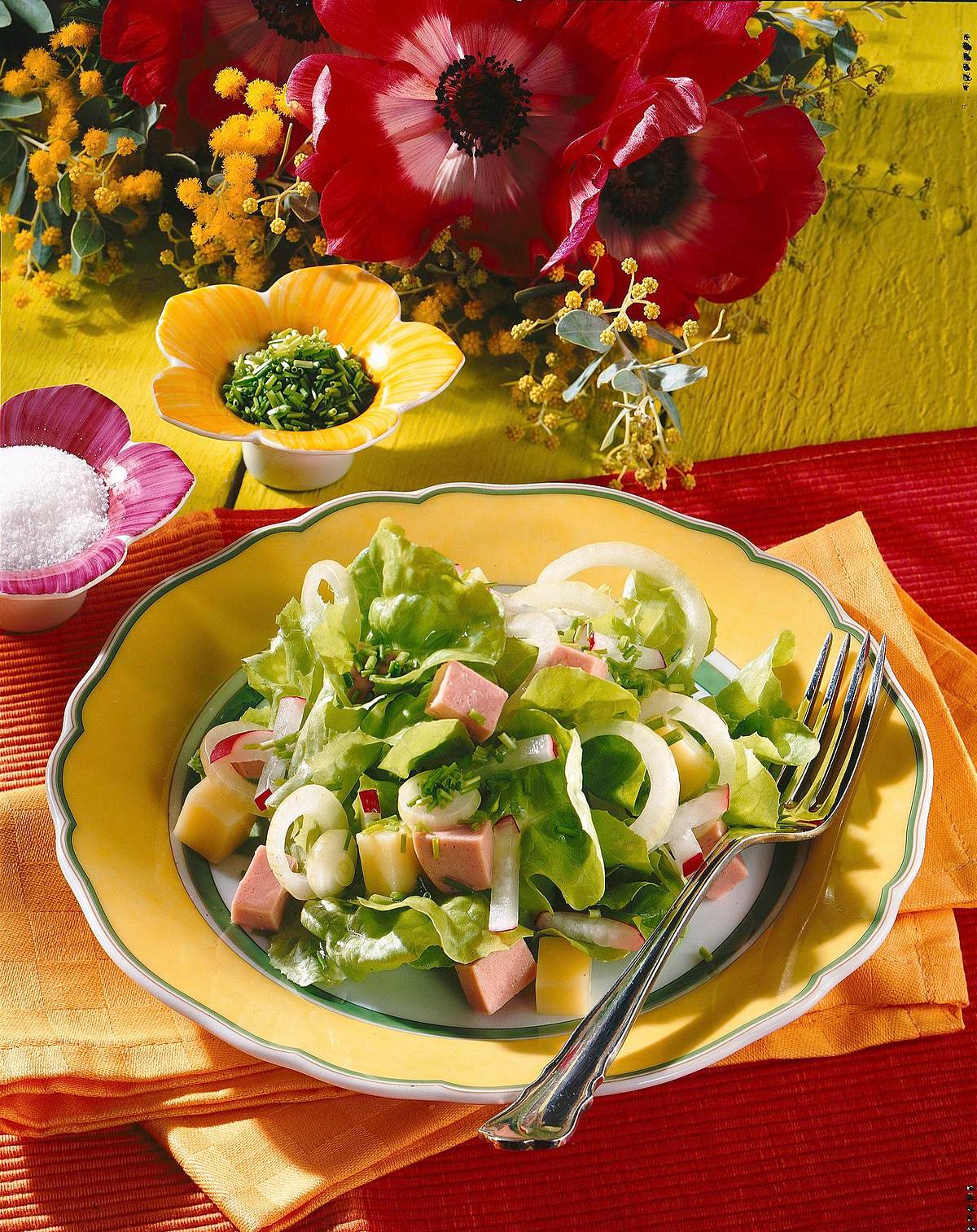 Knackiger Salat mit Fleischwurst Rezept