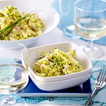 Knackiger Salat mit Makrele Rezept Knackiger Salat mit Makrele Rezept