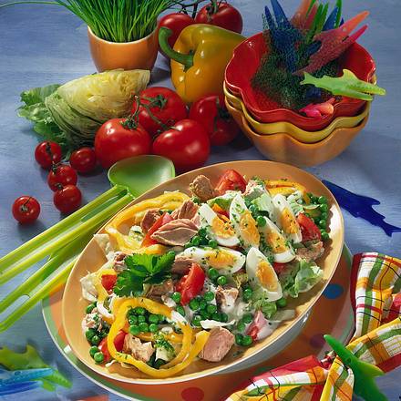 Knackiger Thunfisch-Salat Rezept Knackiger Thunfisch-Salat Rezept