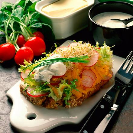 Knackiges Frühlingsbrot Rezept Knackiges Frühlingsbrot Rezept