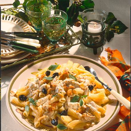 Knoblauch-Sahne-Tortiglioni Rezept Knoblauch-Sahne-Tortiglioni Rezept