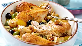 Knoblauch-Zitronen-Hähnchen aus dem Ofen Rezept - Foto: LECKER @ Bauer Media Group Knoblauch-Zitronen-Hähnchen aus dem Ofen Rezept - Foto: LECKER @ Bauer Media Group