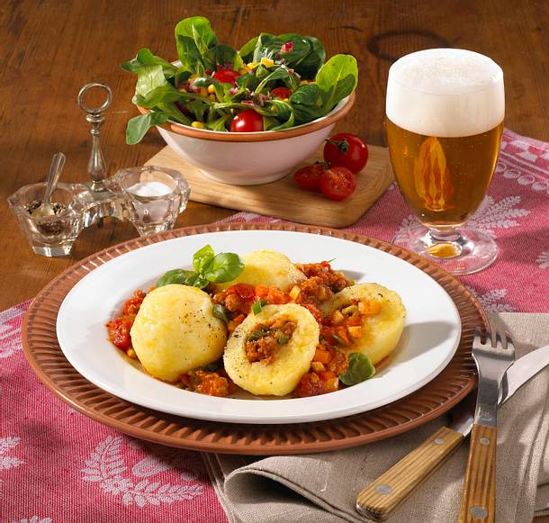 Knödel mit Hackfüllung Rezept