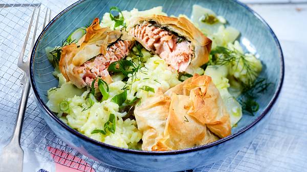 Knusper-Lachsnuggets auf Kohlrabirisotto Rezept - Foto: House of Food / Bauer Food Experts KG