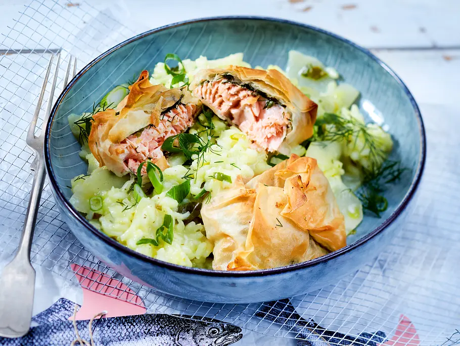 Knusper-Lachsnuggets auf Kohlrabirisotto Rezept