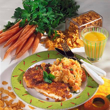 Knusperschnitzel mit Möhren-Kartoffel-Püree Rezept Knusperschnitzel mit Möhren-Kartoffel-Püree Rezept