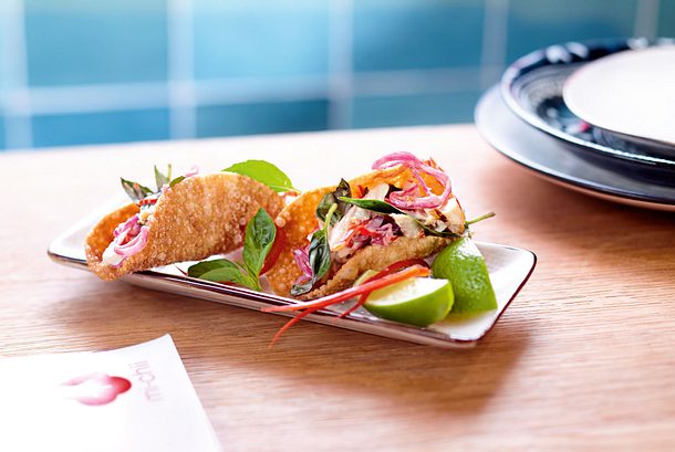 Knuspertacos mit vietnamesischem Hähnchensalat Rezept Knuspertacos mit vietnamesischem Hähnchensalat Rezept
