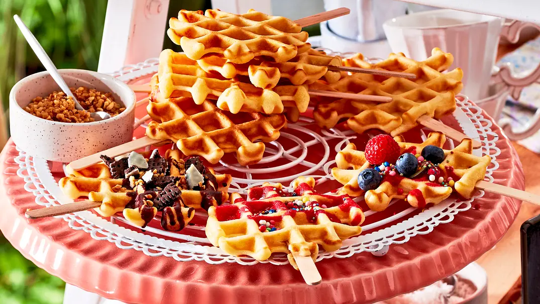 Knusperwaffeln am Stiel Rezept - Foto: LECKER @ Bauer Media Group Knusperwaffeln am Stiel Rezept - Foto: LECKER @ Bauer Media Group