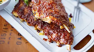 Knusperzarte Spareribs Rezept - Foto: LECKER @ Bauer Media Group Knusperzarte Spareribs Rezept - Foto: LECKER @ Bauer Media Group