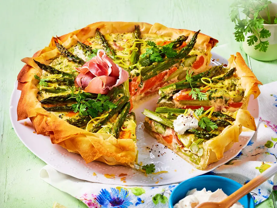 Knusperzarte Spargel-Schinken-Quiche Rezept Knusperzarte Spargel-Schinken-Quiche Rezept