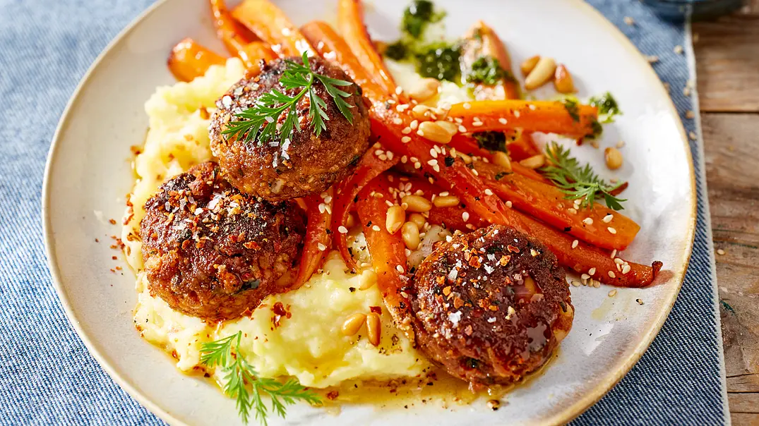 Knusprige Frikadellchen (vegetarisch) Rezept - Foto: LECKER @ Bauer Media Group Knusprige Frikadellchen (vegetarisch) Rezept - Foto: LECKER @ Bauer Media Group